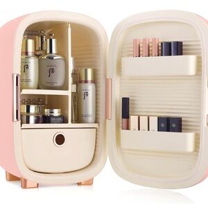 IKER Beauty Mini Skincare Fridge